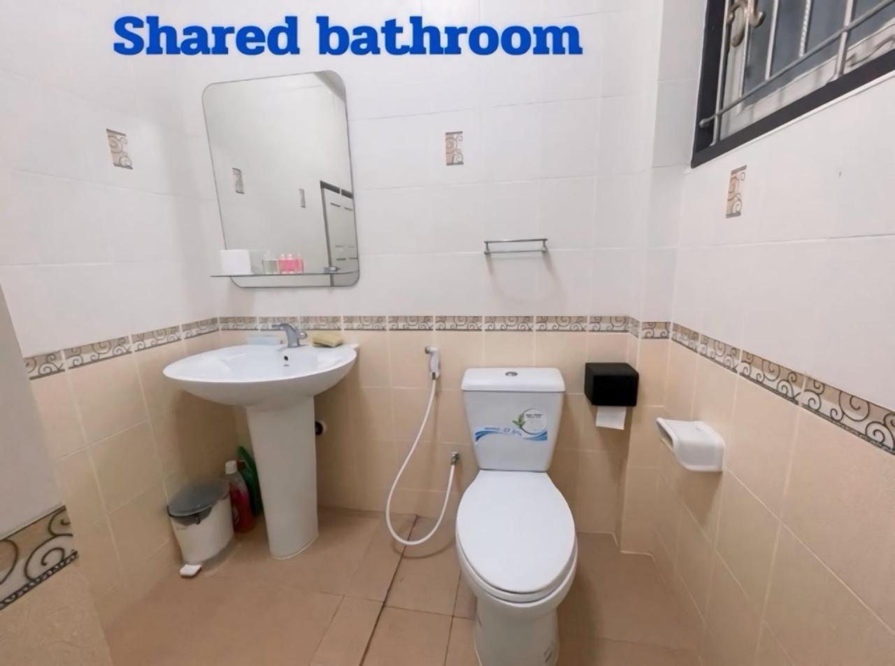 2B Cozy Hostel ตรัง Esterno foto