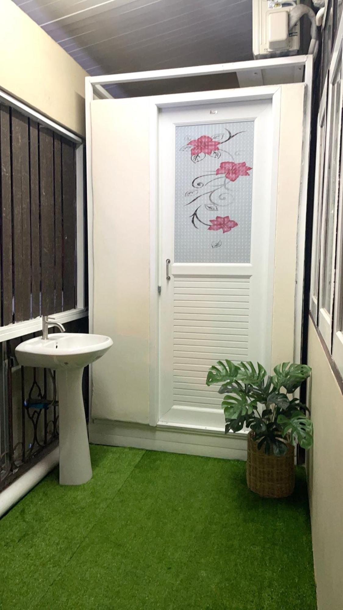 2B Cozy Hostel ตรัง Esterno foto