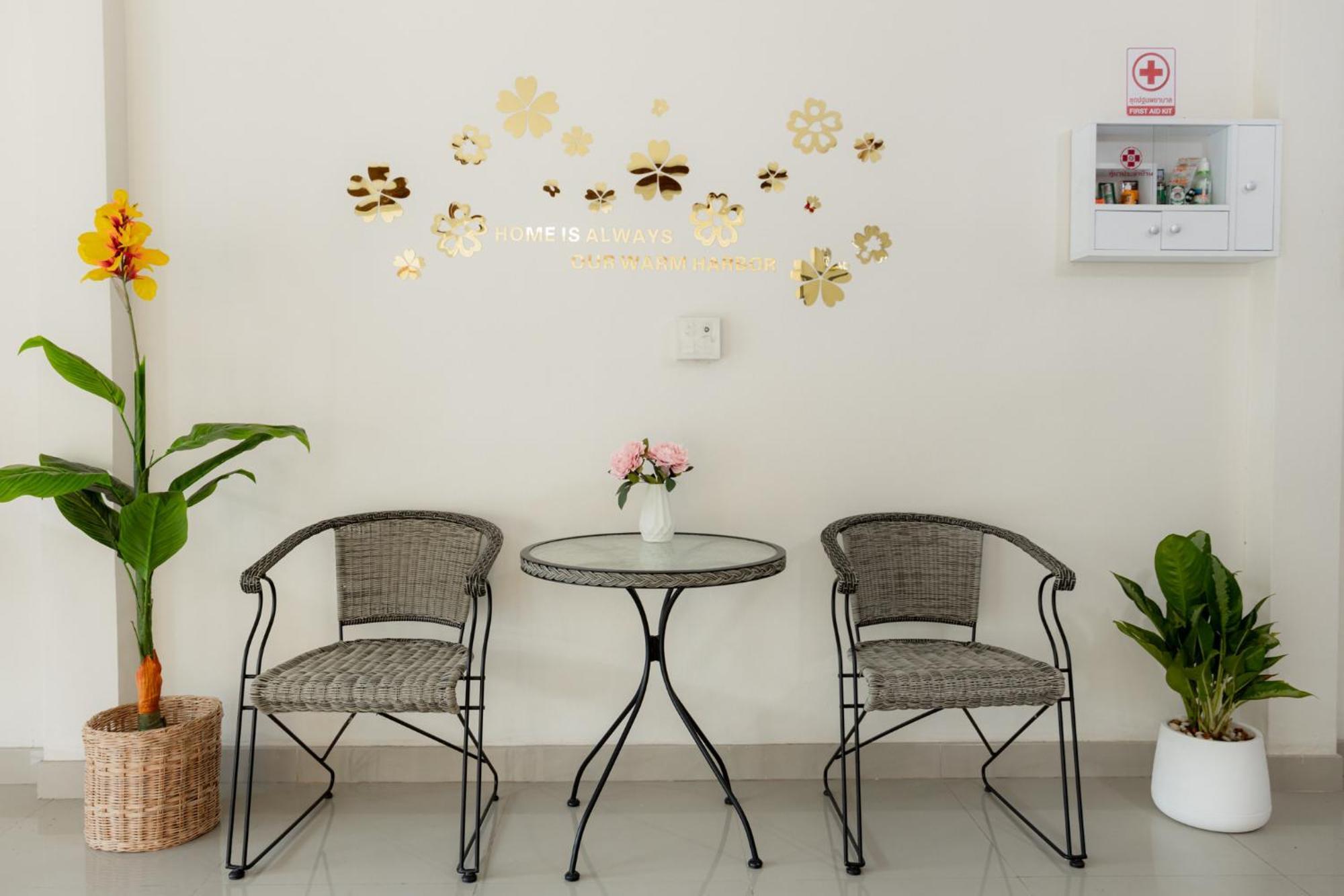 2B Cozy Hostel ตรัง Esterno foto
